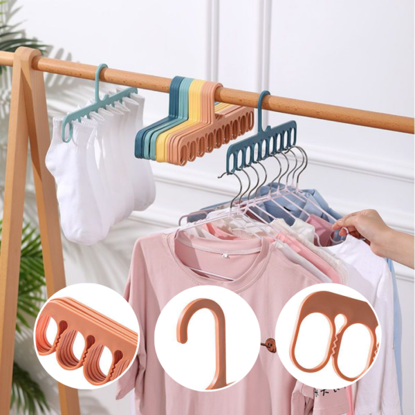 9 Holes Clothe Hanger