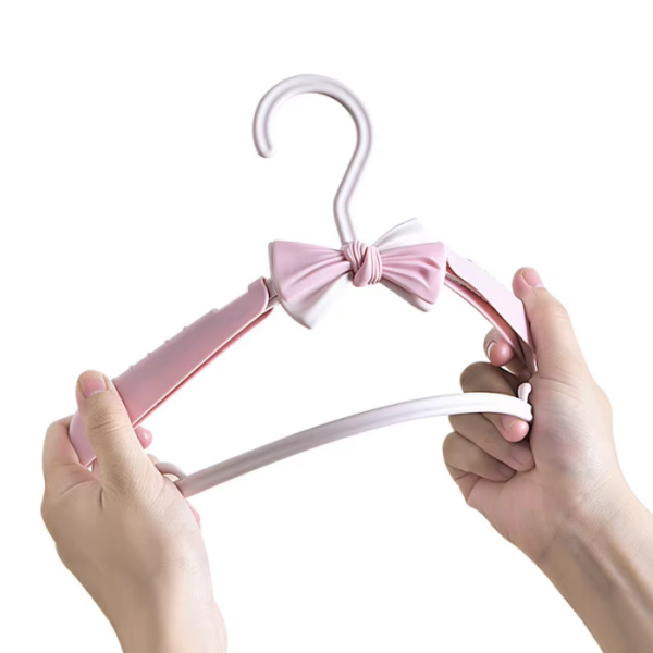 Premium Retractable Hanger Baby Hanger Cute Cartoon Kids Hanger Space Saving Baby Wardrobe Hangers Adjustable Hanger