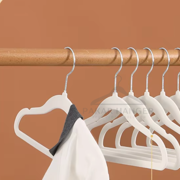 Non-slip Rose Gold Velvet Baby Hanger Budak Toddler Kid Hanger Kanak Clothes Hangers Hangers with Swivel Hook Design (Copy)